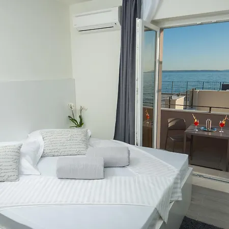 Seaside Luxury Suites Podstrana Room photo