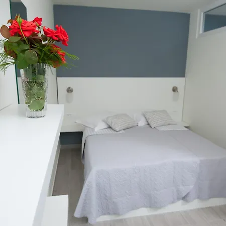 Seaside Luxury Suites Podstrana Room photo