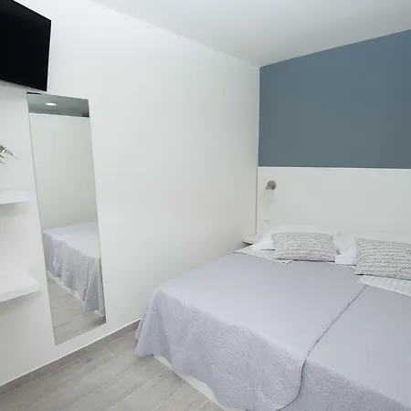 Seaside Luxury Suites Podstrana Room photo