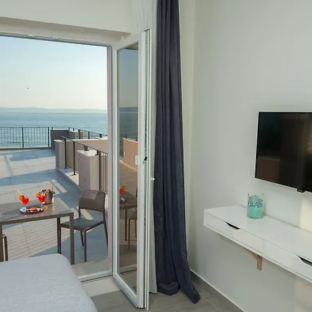 Seaside Luxury Suites Podstrana Exterior photo