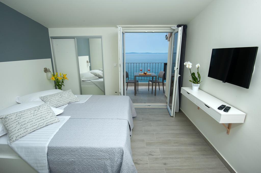 Seaside Luxury *